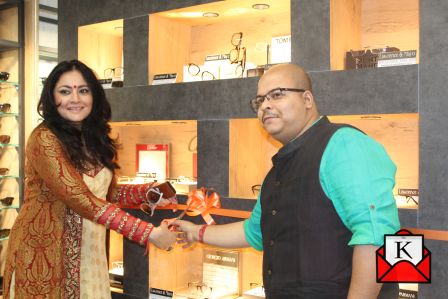 “I Like The Shapes of The Sunglasses”- Agnimitra Paul at The Launch of Revamped Lawrence & Mayo Store Near Dalhousie