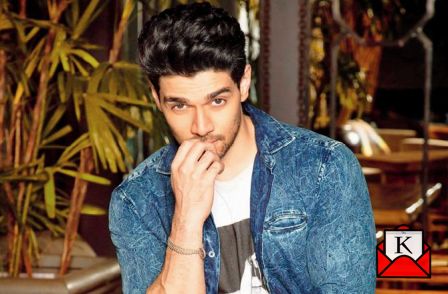 Sooraj Pancholi Shoots Promotional Track With Soldiers For Satellite Shankar