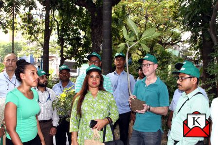 Rakshak Foundation Observed Earth Day by Planting Saplings and Distributing Free Jute Bags