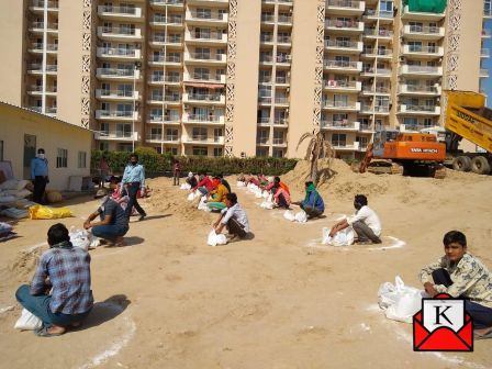 One Month Ration Distributed to Construction Labourers by Elan Group