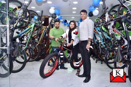 UNIROX Opened First Exclusive Store in Kolkata