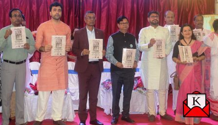 New-Town-Durgotsav-Samiti-Brochure-Launch