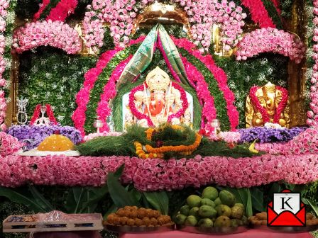 Large Number Of Devotees On Ganesh Chaturthi At Shree Shiddhivinayak Temple