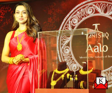 Tanishq’s Exquisite Durga Puja Collection Aalo Out Now