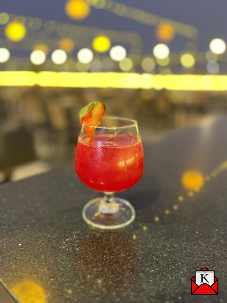 Cafe-Offbeat-Up-There