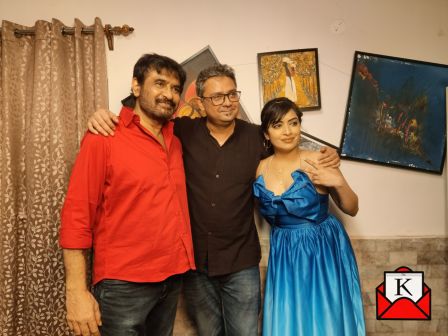 Dewaler-O-Ache-Kaan Rajkumar-Sengupta