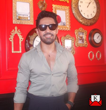 Julie-Trailer-Launch