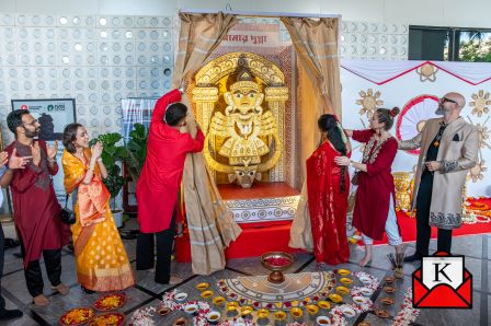 Jute Ma Durga Idol- A Great Blend Of Tradition & Creativity