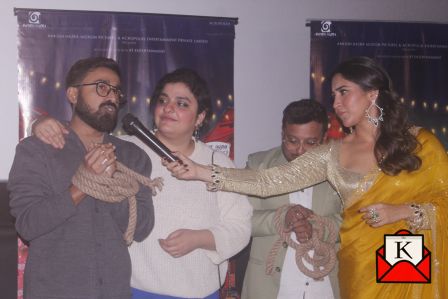 Nari-Choritro-Bejay-Jotil