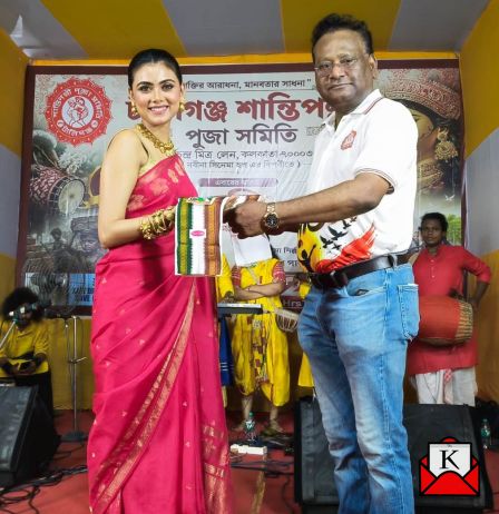 Tollygunge-Shantipally-Puja-Samity-Khuti-Puja Idhika-Paul