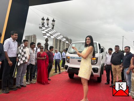 Darshana-Banik Veero-Xtra-Commercial-Vehicle-Delivery