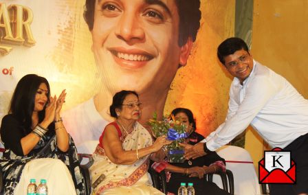 Special-Cover-Launch-on-Uttam-Kumar