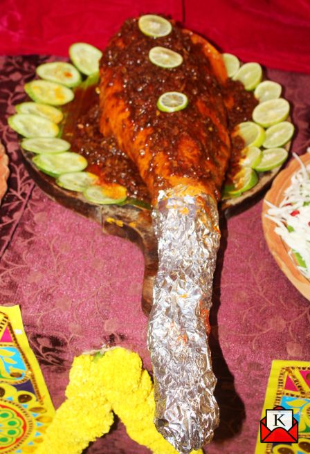 Na-Na-Rupe-Pujor-Aahar Golden-Tulip-Kolkata
