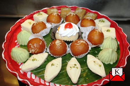 Pujor-Shera-Bhoj Kenilworth-Hotel
