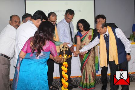 Session-on-Healthy-Knees-&-Spine Techno-India-Dama-Hospital
