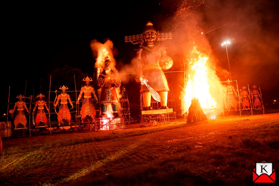 Ravana Effigy Burned During Dussehra in Kolkata; An Initiative of Sanmarg and Salt Lake Sanskritik Sansad