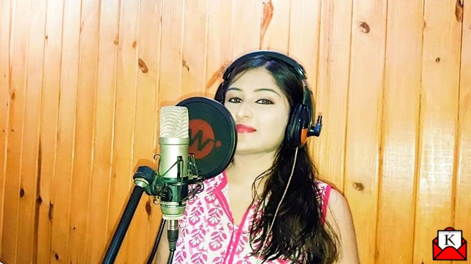 Singer Soumita Saha Takes A Stand on Why Sanitary Napkins Must End in Dustbins and Not Taken to Temples to Show Feminism