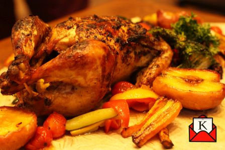 Celebrate Christmas With Mouthwatering Delicacies at Holiday Inn Kolkata Airport