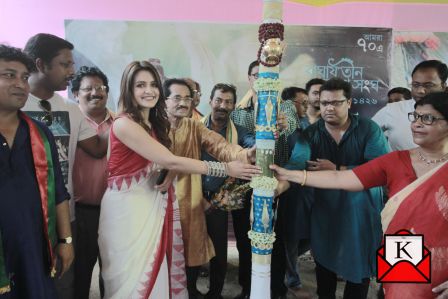 Priyanka Sarkar Graces Khuti Pujo of Baghajatin Tarun Sangha Sarodutsav 2019