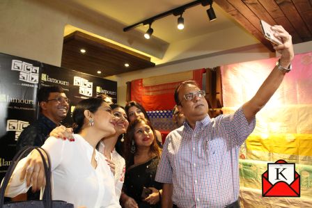 Glamour’s Second Store Inaugurated by Team of Bengali Film Mitin Mashi