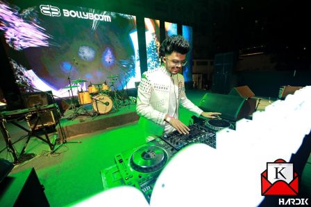 Guru Randhawa Supported DJ Hardik at Live Concert in Mumbai