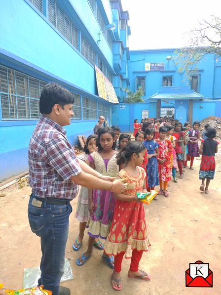 Holi Celebration With Underprivileged Children at Refuge by Best Friendz Society