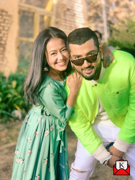 Neha Kakkar’s Soft Heartbreak Number Jinke Liye Out Now