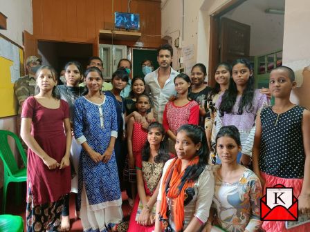 Yash Visits Prerana Shelter Home For Women And Interacted With The Girl Children