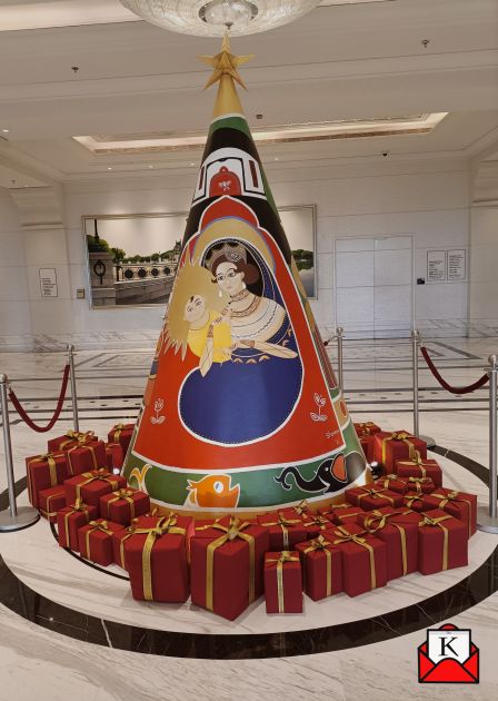 Christmas Trees At ITC Sonar And ITC Royal Bengal Shows Blend of Tradition And Contemporary Elements