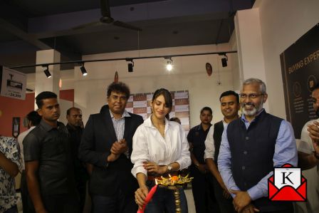 Nusrat Jahan Inaugurates Royaloak’s First Store In Howrah