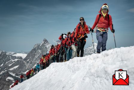 New World Record For- ‘The Longest Women’s Rope Team’