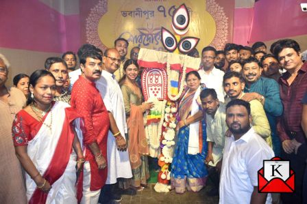 Khuti Puja of Bhowanipur 75 Palli Graced By Eminent Personalities