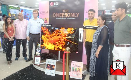 First LG Oled 55 C2 TV Handed Over To First Customer At GETCO