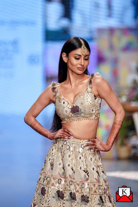 Mouni Roy Walked For Payal Singhal’s Resort Wear Collection-Painterly