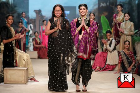 Sanjana Sanghi Looked Magical As Showstopper For Designer Anju Modi