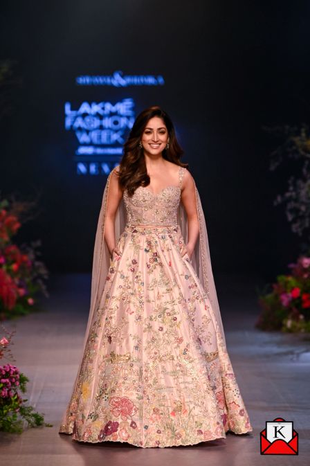 Yami Gautam Looked Beautiful As Showstopper For Blooms Of Paradise