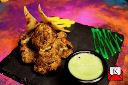 Tempting Holi Food & Beverages On Offer At Traffic Gastropub