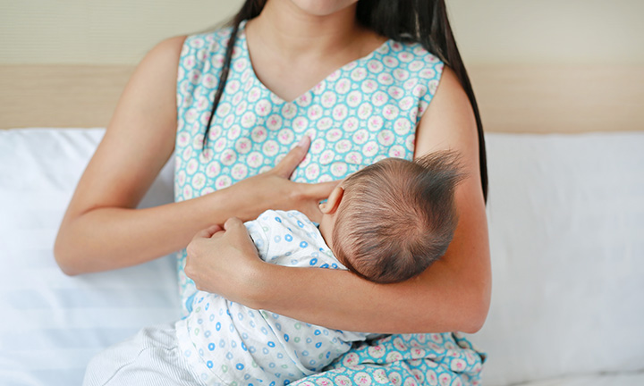 How Is Breastfeeding Helpful For Newborns From Diseases?