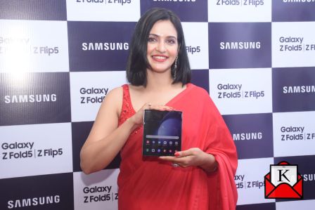 Priyanka Sarkar Unveils New Samsung Smartphones