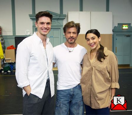 SRK’s Unexpected Visit At The DDLJ Musical Rehearsals In London