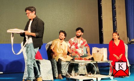 An Exciting Stage Drama On Jute By Nandikar