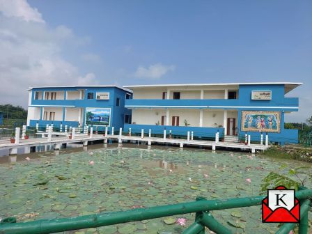 Make Your Holi Special At Jhore Jole Jongole