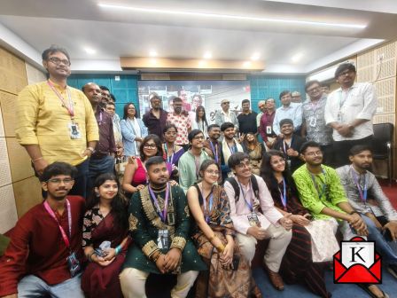 An Excellent Promotion Of Pratyabartan At A College Festival