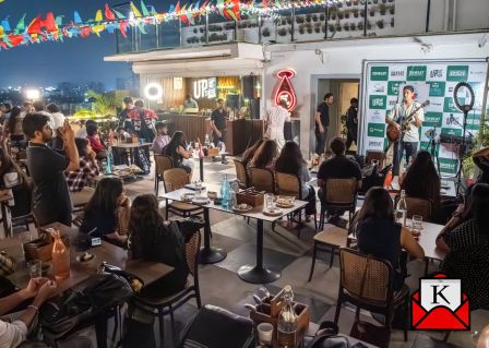 Festive Meals & Excellent Decor At Cafe Offbeat Up There